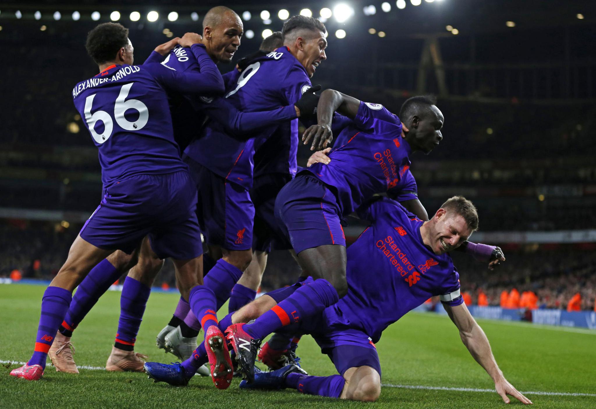 CNC加工辊轮底座